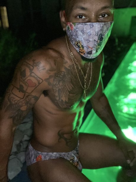 Nutmilkxxx beautiful actress pic