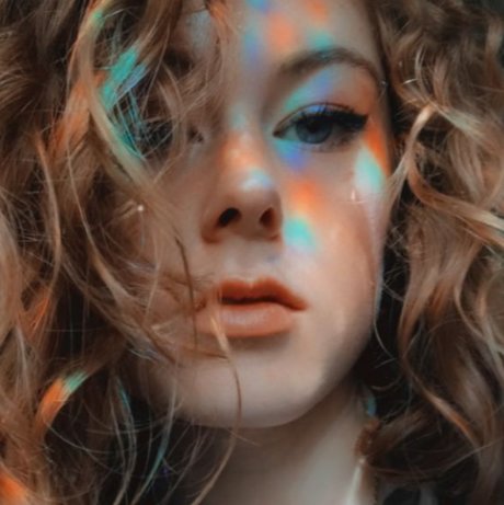 Chloe Novia model adult img