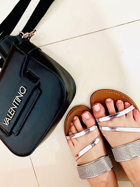 noumi naked model galleries