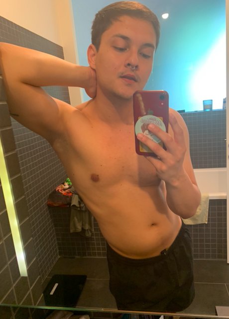 Nohassle pornographic model gallery