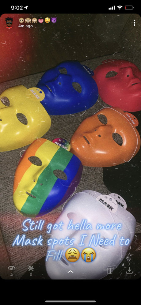 NoFaceNoCaseMasquerade pornstar naked gallery