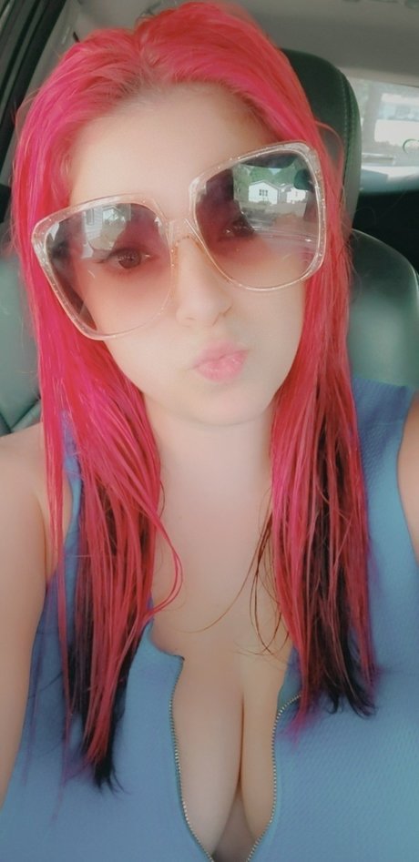 Wide open PrincessT_ model hot img