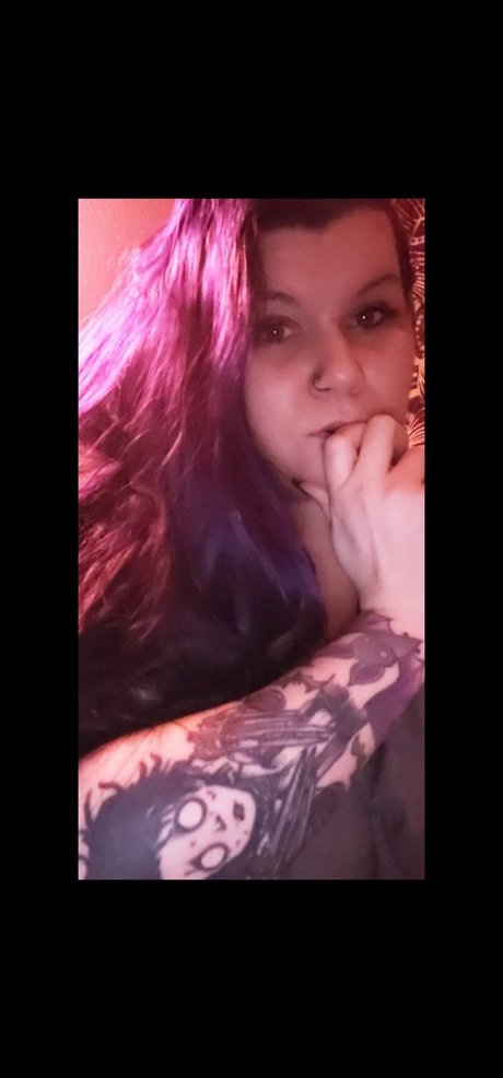 Nikki Phoenix model exclusive photo