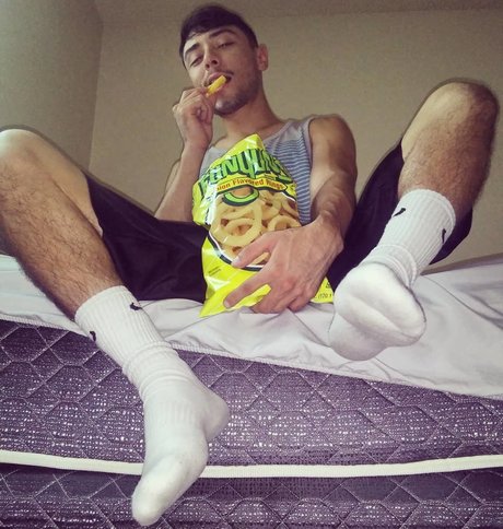 _XIST JAY exclusive star picture