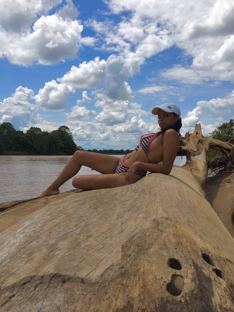 ESTRELLA MU OZ beautiful model gallery