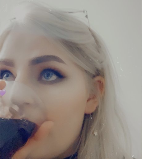 Mania model nudes gallery