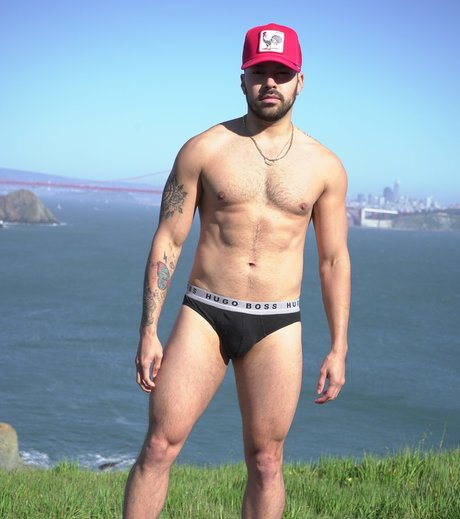 P A I S A actress gallery