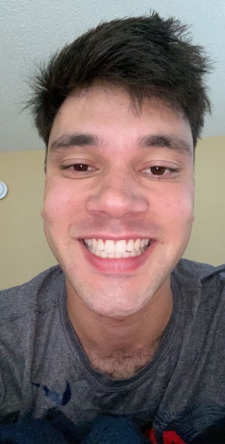 Charlie Kress pornographic actress pic