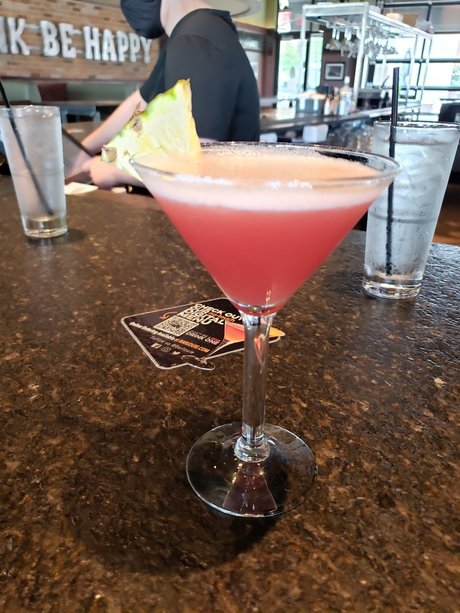 Tee Knows porn actress pics