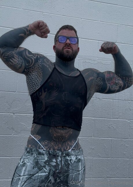 Durden pornographic model img