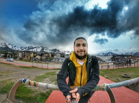 Omar Flores model pretty gallery