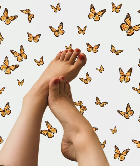 PrettyFeetLuv nude pornstar pic