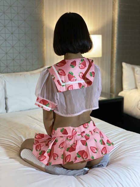 POVpetite top pornstar photo