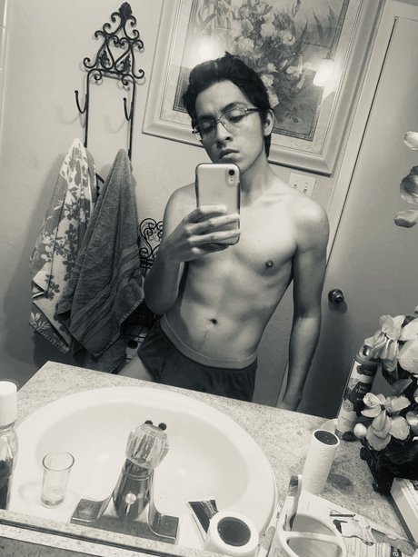 POppEr babe pornstar art gallery