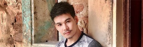 Pong Musicmassage model free photo