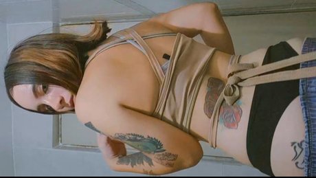 _n Gag erotic model picture