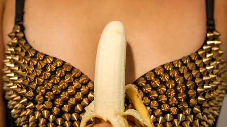 Peaches Pleasure model images