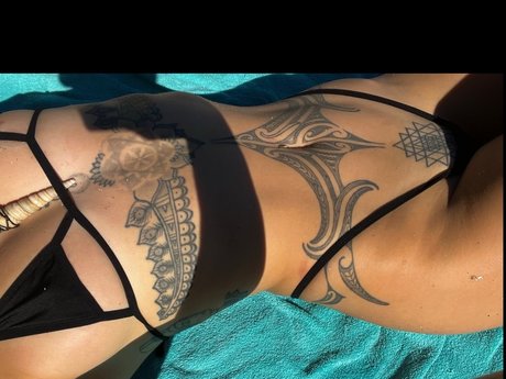 Baelien Top 4_ pornstar sexy picture