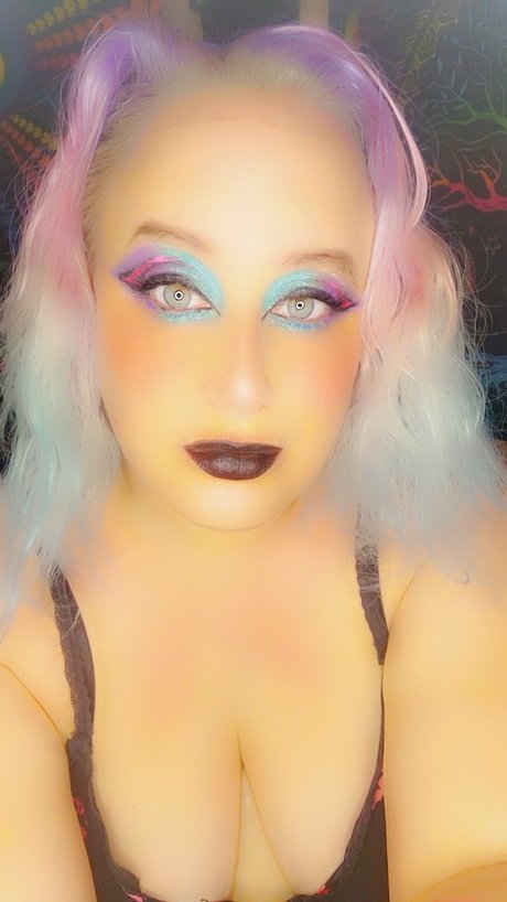 Pinks Place star high quality pics