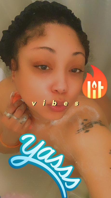 Milk Marie xxx model pictures