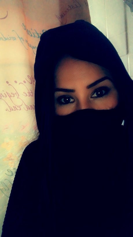 Pink Pocket naked star gallery