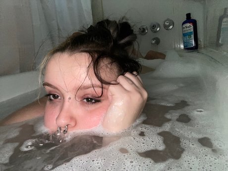 HoneyGoth porn star galleries