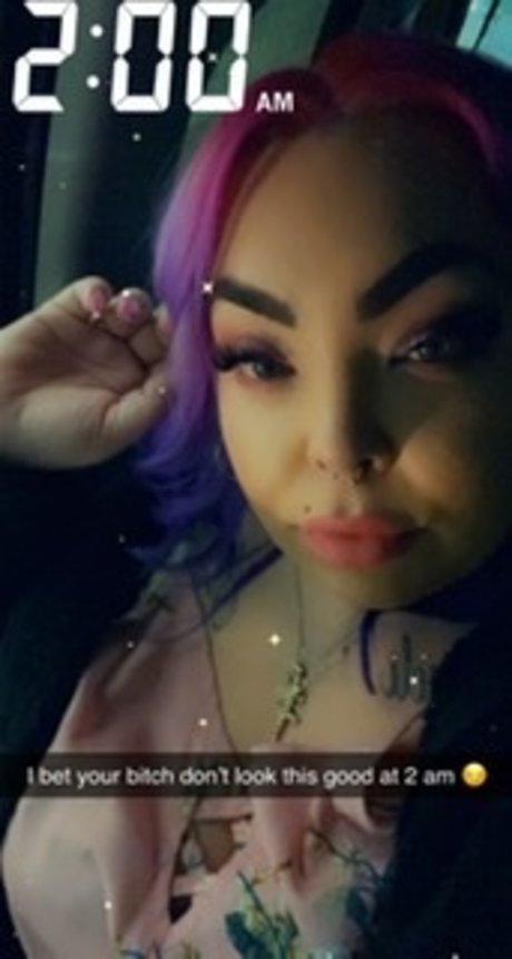 Pinkie erotic model pic