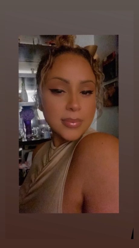 Crystal Lee model high quality photos