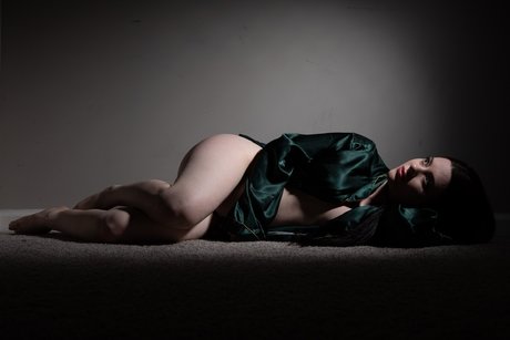 Pink Fawn high quality actress img