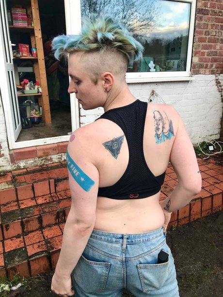 Rae Cosmos pornographic model pics