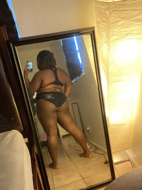 Rope Queen pretty star photos