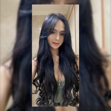 Secretname model exclusive picture