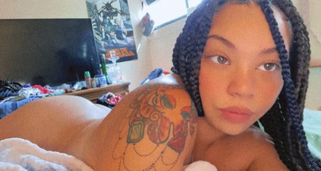 Peachie s PlayRoom pornstar high quality pics