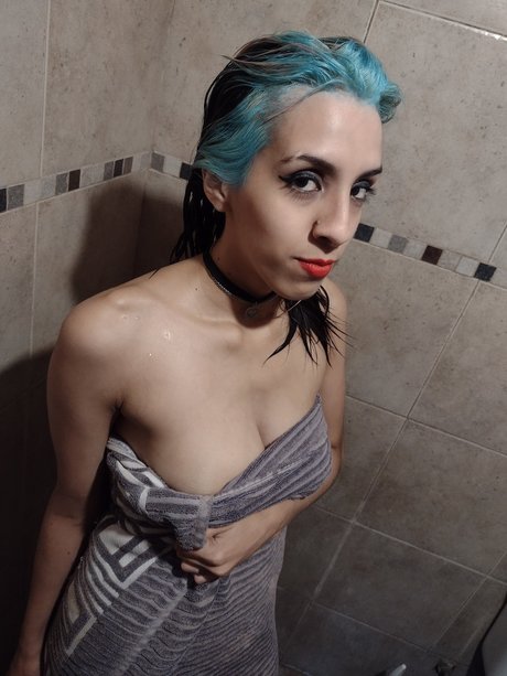 Queen Maru_ star pretty photo