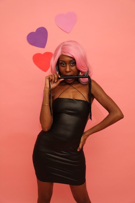 QnGoddess AlmndBetty model best gallery