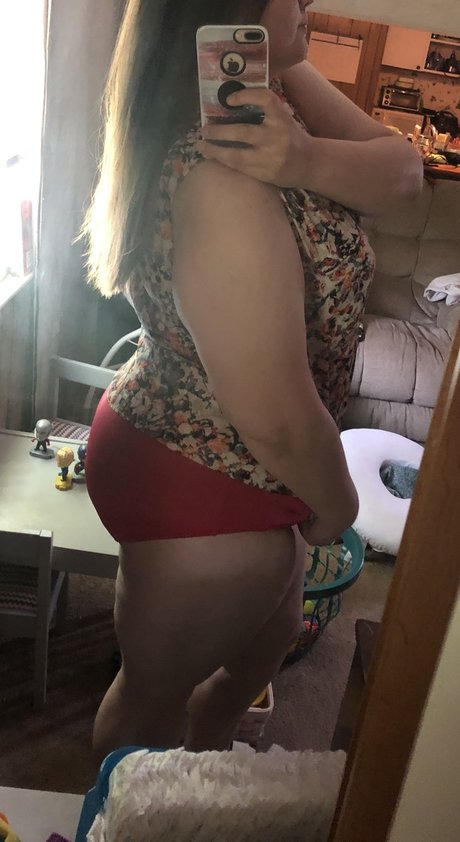 PumpkinQueen star pornographic pics