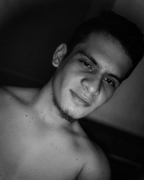 Luis Puentes model pretty galleries