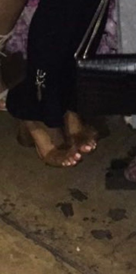 trotty xxx model pic