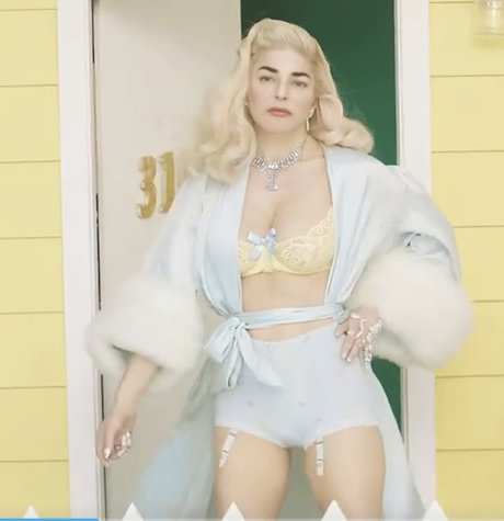 PrettymessNY model nudes img