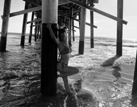 Riley Lynn exclusive star pictures