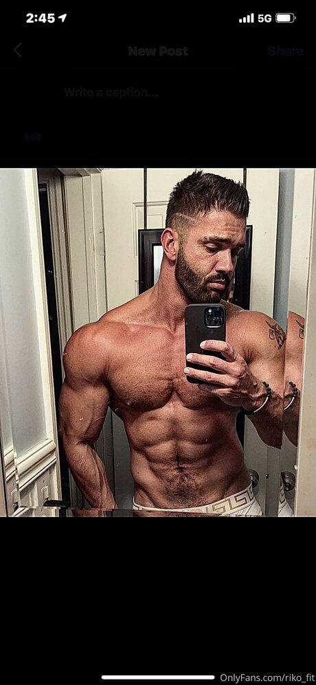 Riccco erotic actress gallery