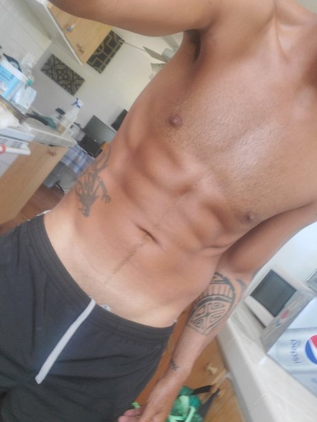 Come explore star exclusive images