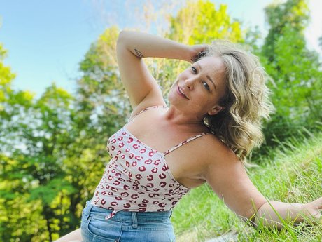 Rev Rucifer FREE high quality pornstar pic