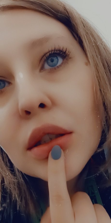 Red Delicious pornstar images