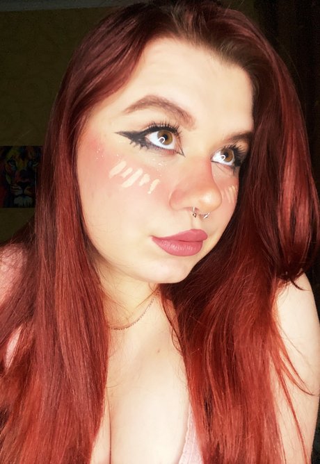 Red doughnut_ exclusive star pic