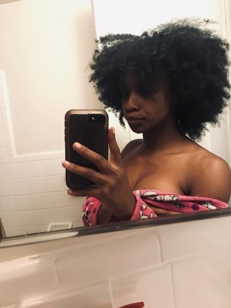 RayRay_ model adult pic