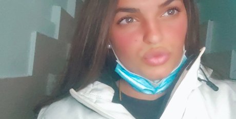 _R A X E T Q U E E N_ adult star photos