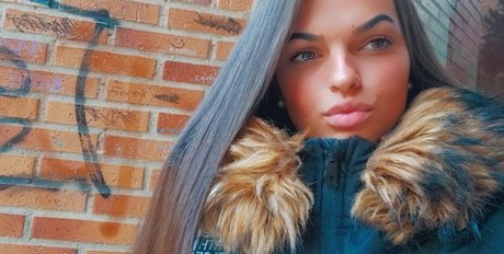 _R A X E T Q U E E N_ star beautiful pics