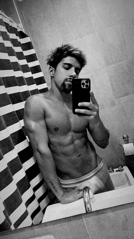 _R VEN_ art star photo