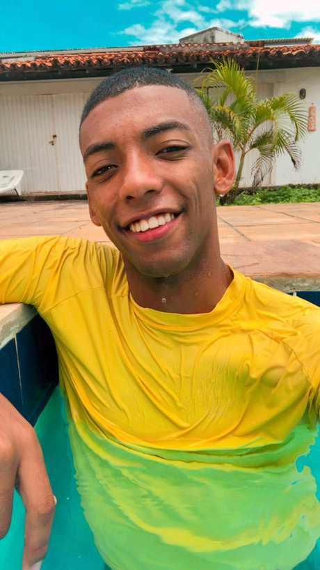 Rafael Almeida erotic model image